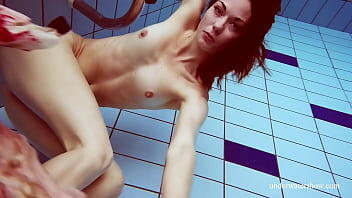 Sexy nuotatrice italiana Martina video
