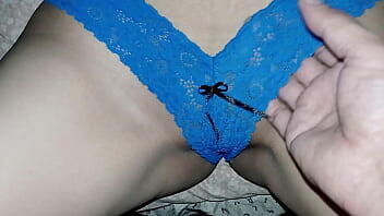 xxx la figliastra sexy mi seduce con una bella lingerie blu cielo video